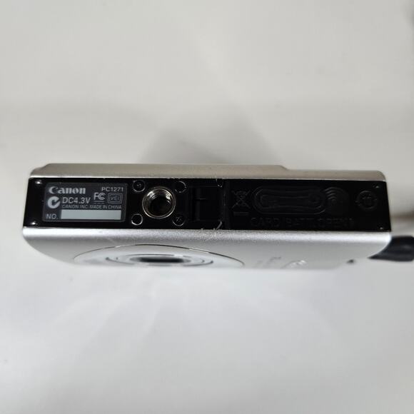 Canon Power Shot SD1100 IS Compact Digital Camera Silver - Picture 5 of 10